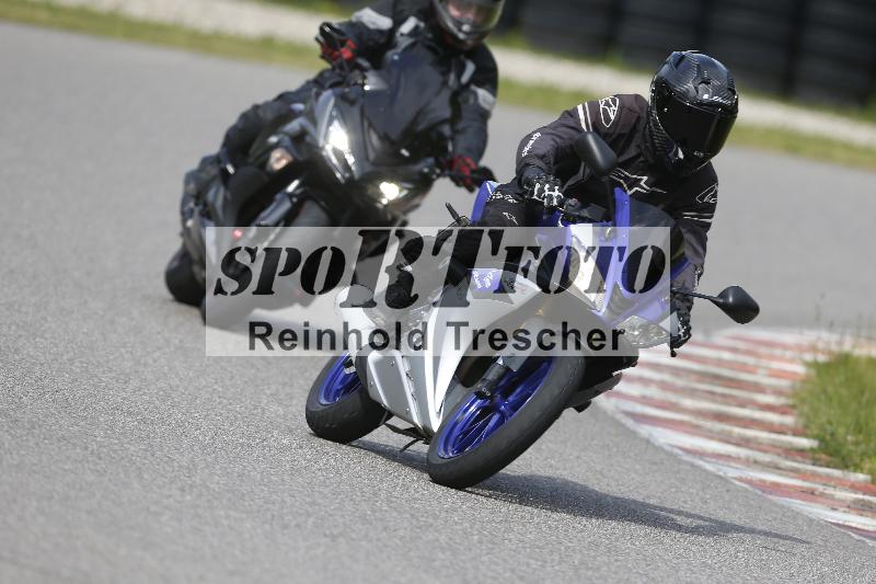 /Archiv-2024/17 01.05.2024 Speer Racing ADR/Schnuppertraining